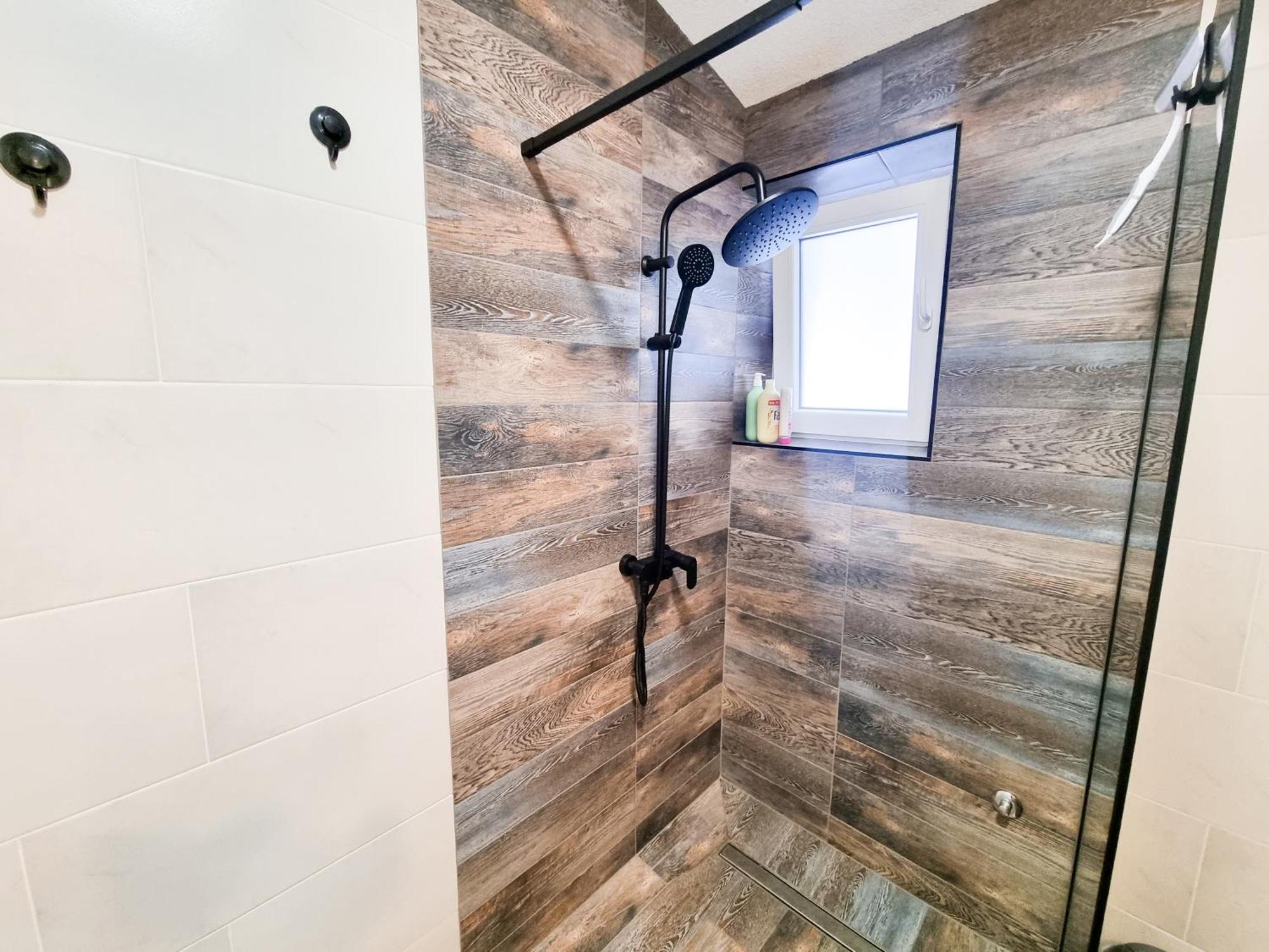 Apartmani 1 Pinezici Luaran gambar