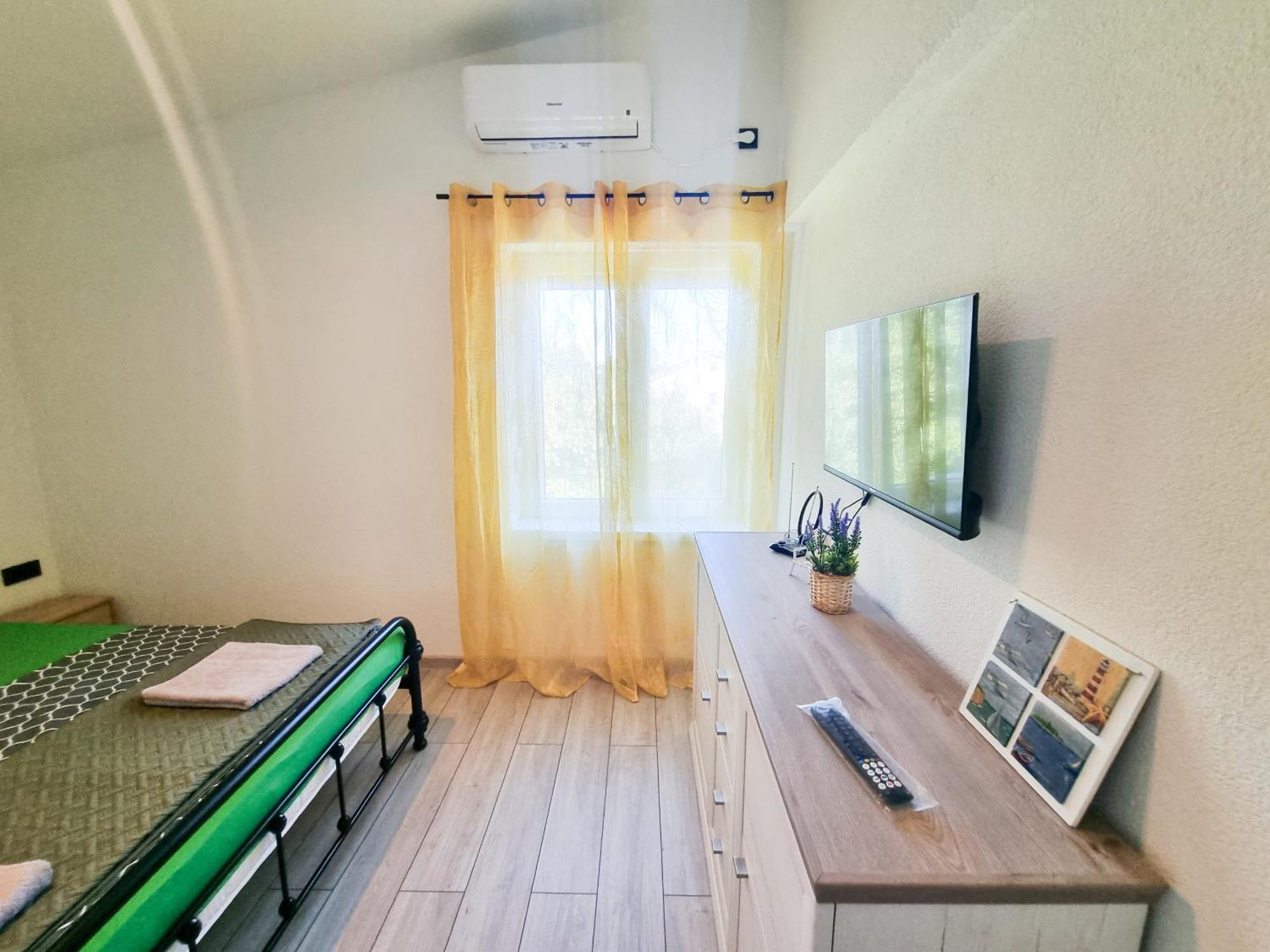 Apartmani 1 Pinezici Luaran gambar